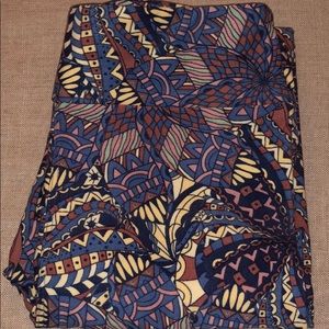 New LuLaRoe OS Buttery Soft Leggings